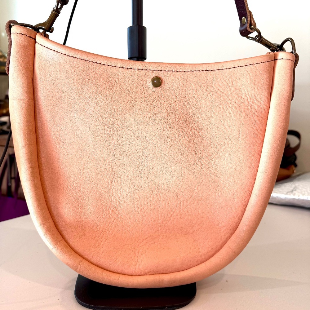 Go Forth Goods Celeste Small Leather Hobo Peach Fuzz